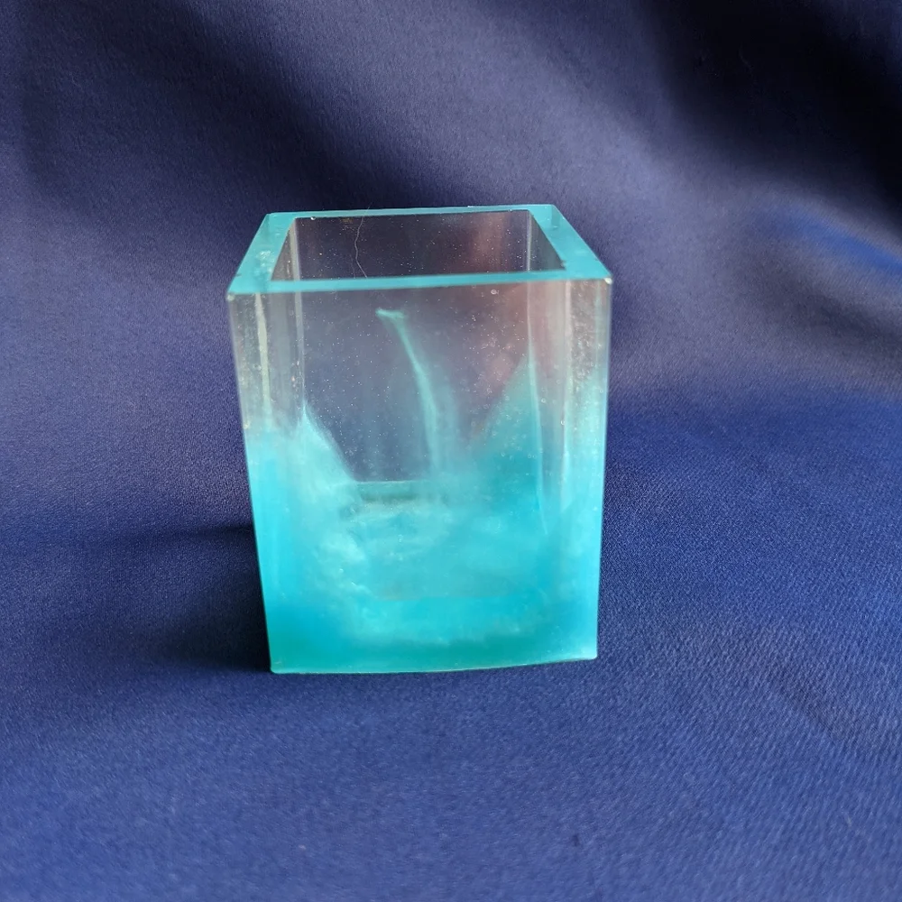 Teal and Clear Resin Make-up Brush Holder